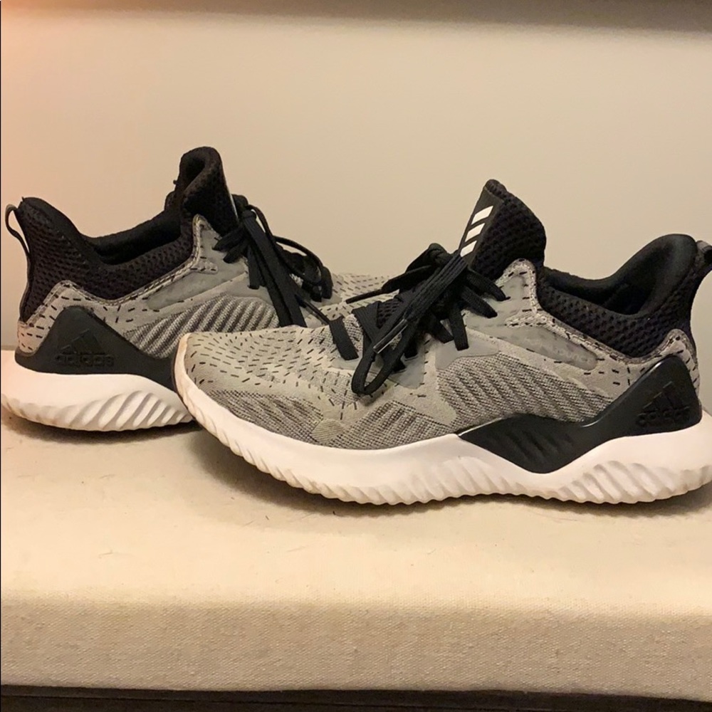 ADIDAS alphabounce